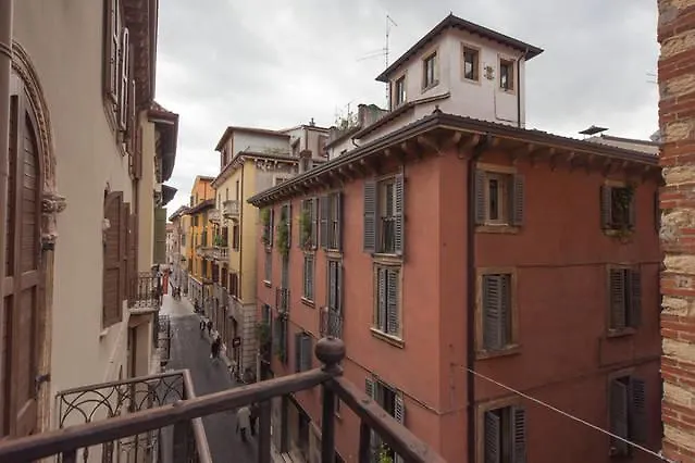 Apartament Deluxe Quattro Spade Apartment Verona