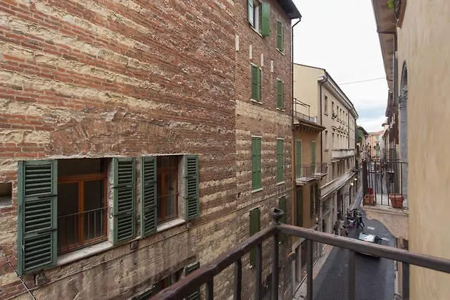 Apartament Deluxe Quattro Spade Apartment Verona Italy